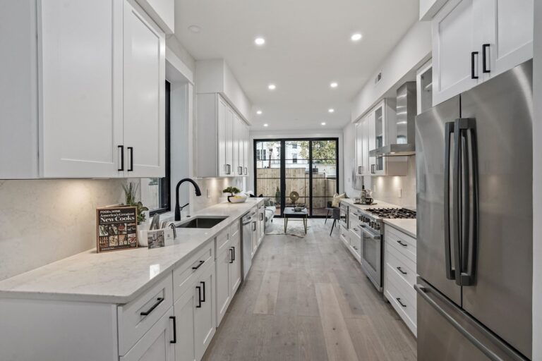 010_516_10TH_ST_SE_313726_585760