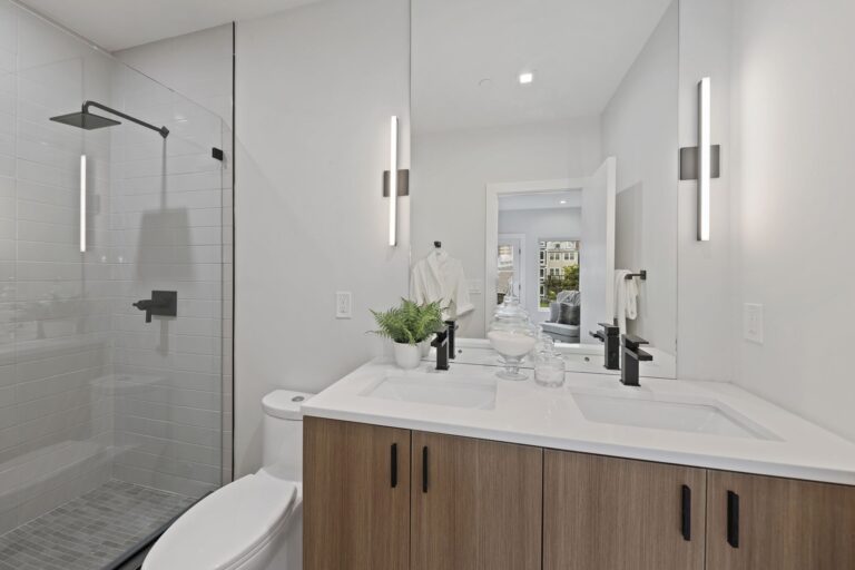 011_320_WEBSTER_ST_NW_UNIT_3_312816_582614